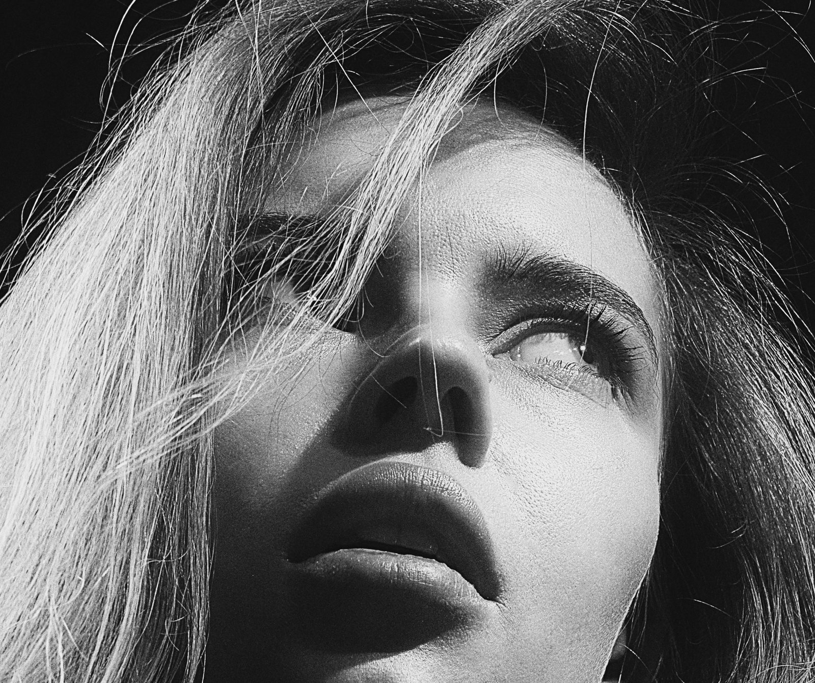 Black and white portrait study, natural light